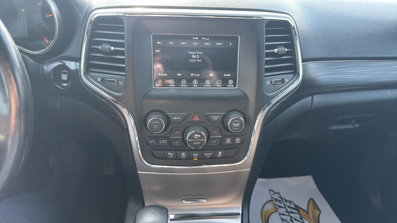 2021 Jeep Grand Cherokee LAREDO 4x4 Photo