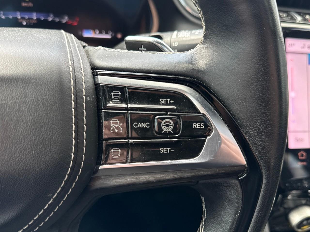 2021 Jeep Grand Cherokee L Overland 4x4 Photo