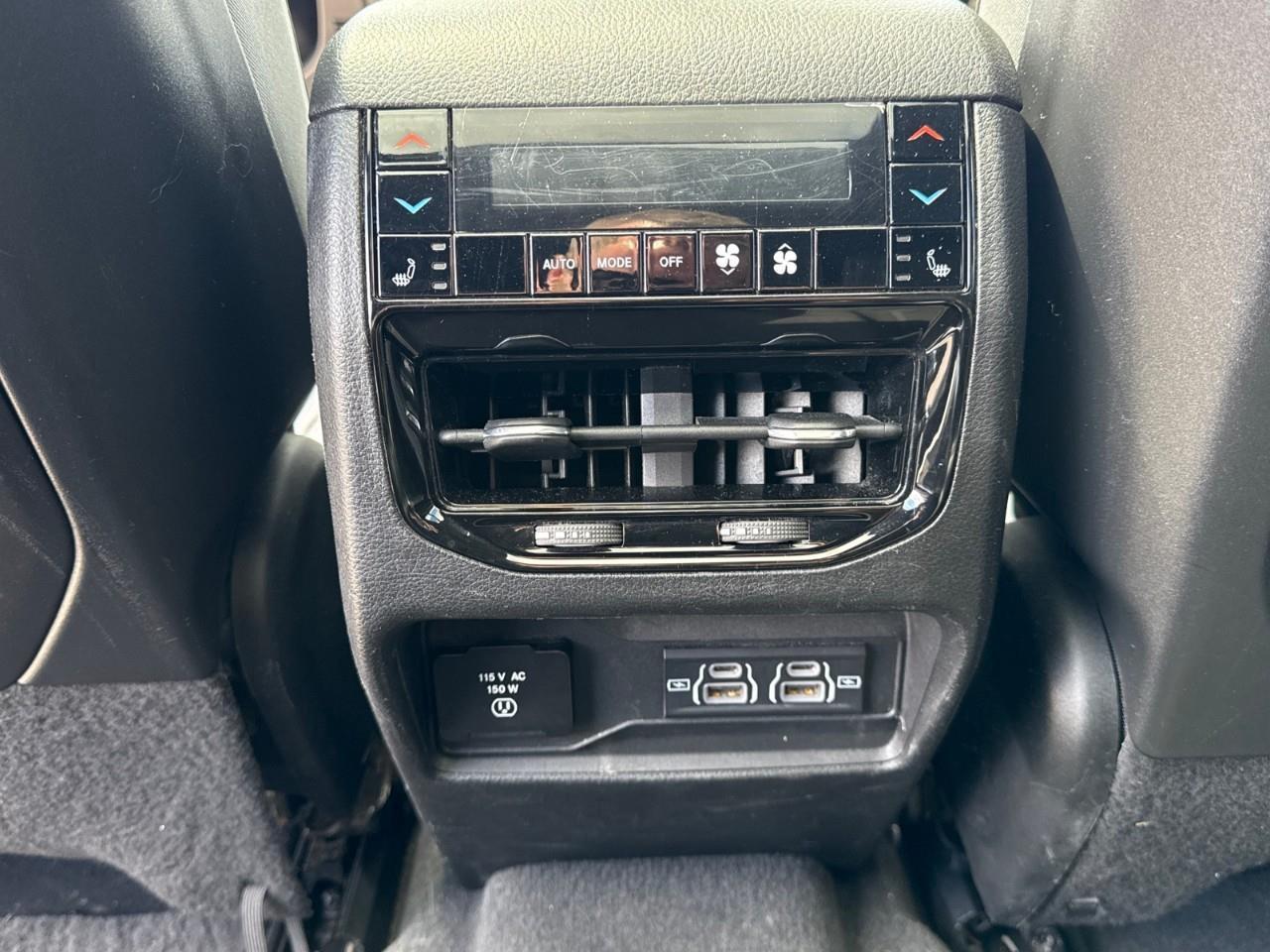 2021 Jeep Grand Cherokee L Overland 4x4 Photo