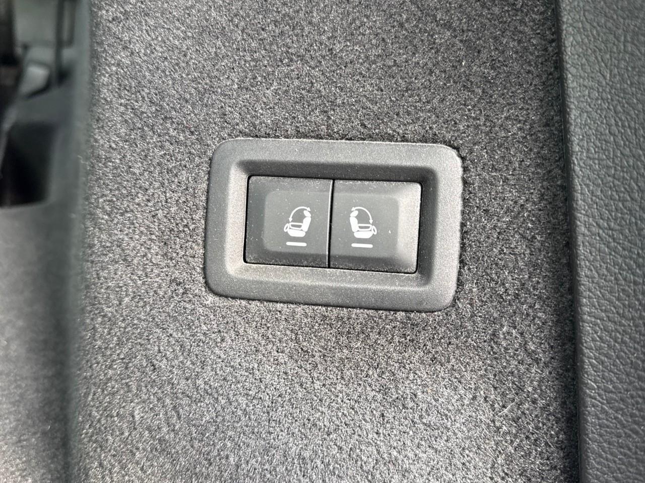 2021 Jeep Grand Cherokee L Overland 4x4 Photo