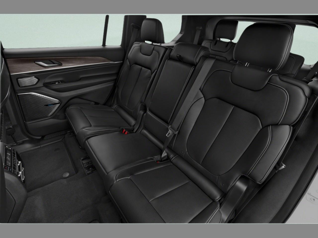 2021 Jeep Grand Cherokee L Overland 4x4 Photo