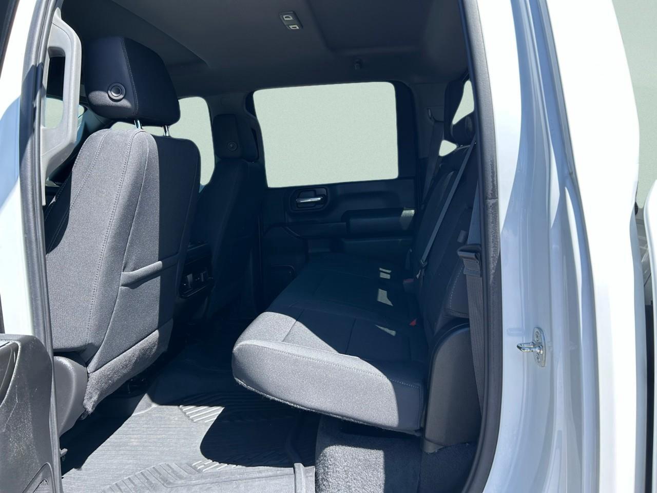 2021 Chevrolet SILVERADO 2500HD 4WD Crew Cab Standard Box LT Photo