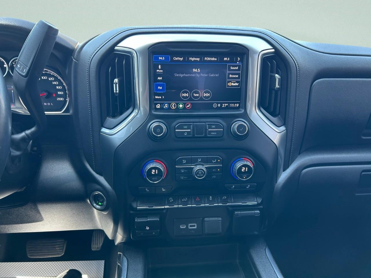 2021 Chevrolet SILVERADO 2500HD 4WD Crew Cab Standard Box LT Photo