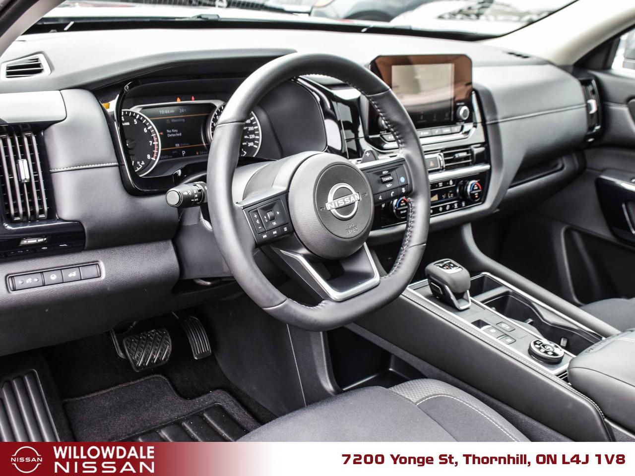 2024 Nissan Pathfinder SV 4dr 4x4 Photo