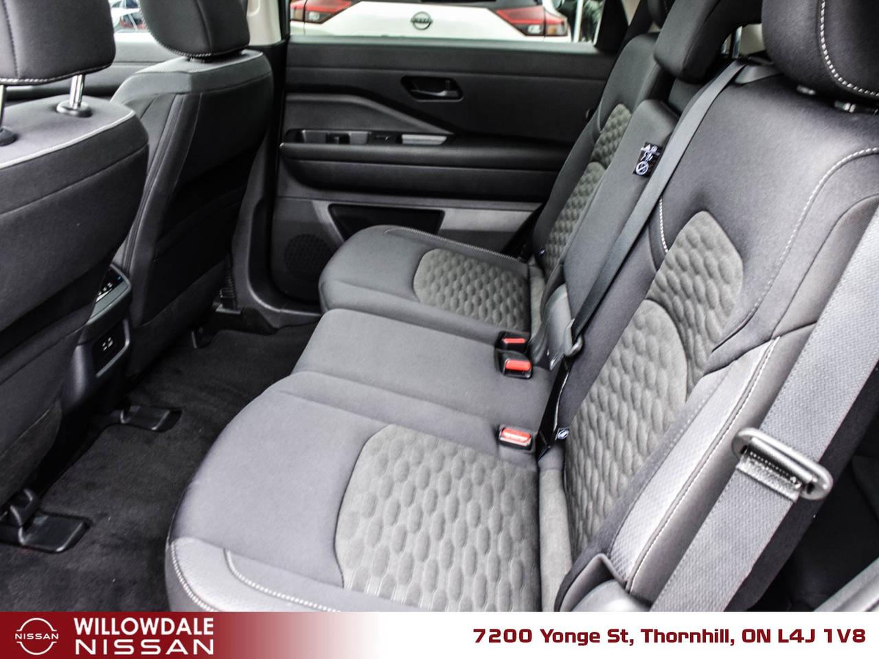 2024 Nissan Pathfinder SV 4dr 4x4 Photo