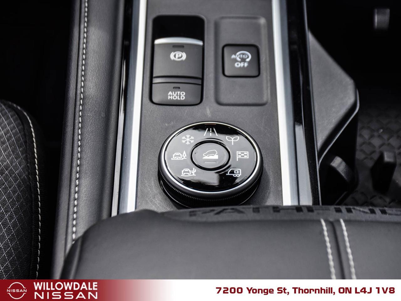 2024 Nissan Pathfinder SV 4dr 4x4 Photo
