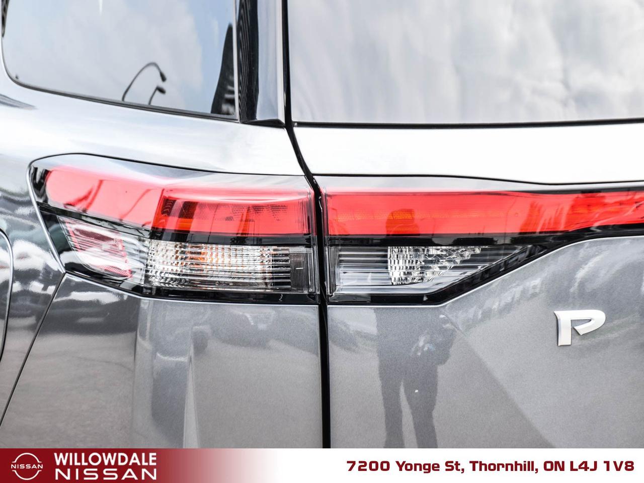 2024 Nissan Pathfinder SV 4dr 4x4 Photo