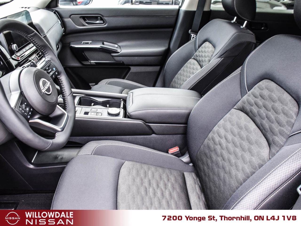 2024 Nissan Pathfinder SV 4dr 4x4 Photo
