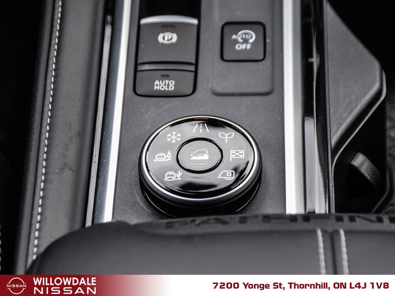2024 Nissan Pathfinder SV 4dr 4x4 Photo