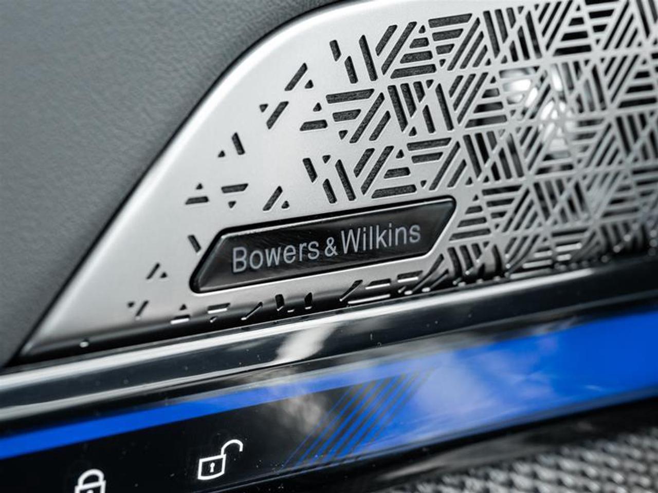 2027 BMW M5 Base 4dr All-Wheel Drive Touring Photo