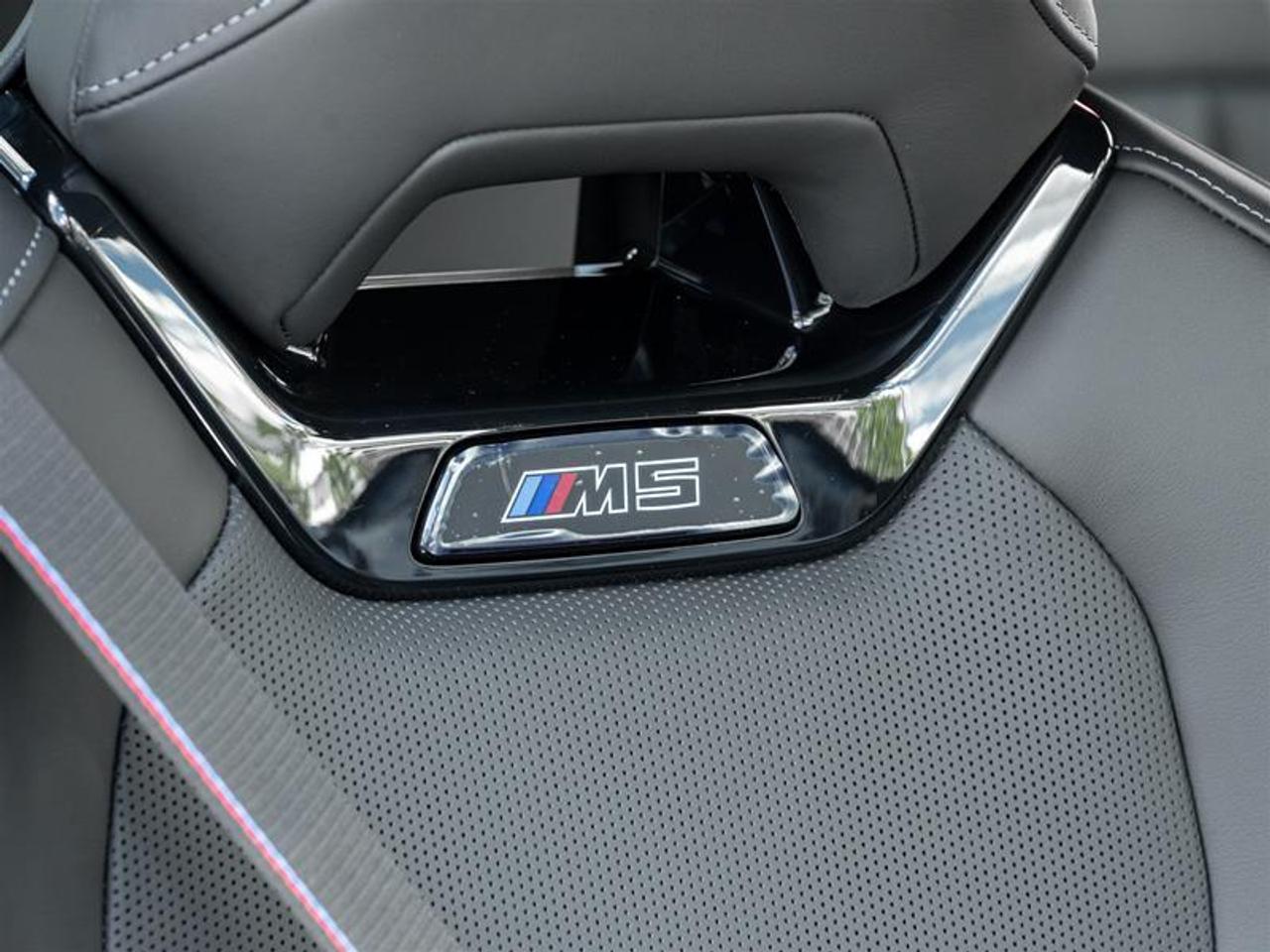 2027 BMW M5 Base 4dr All-Wheel Drive Touring Photo