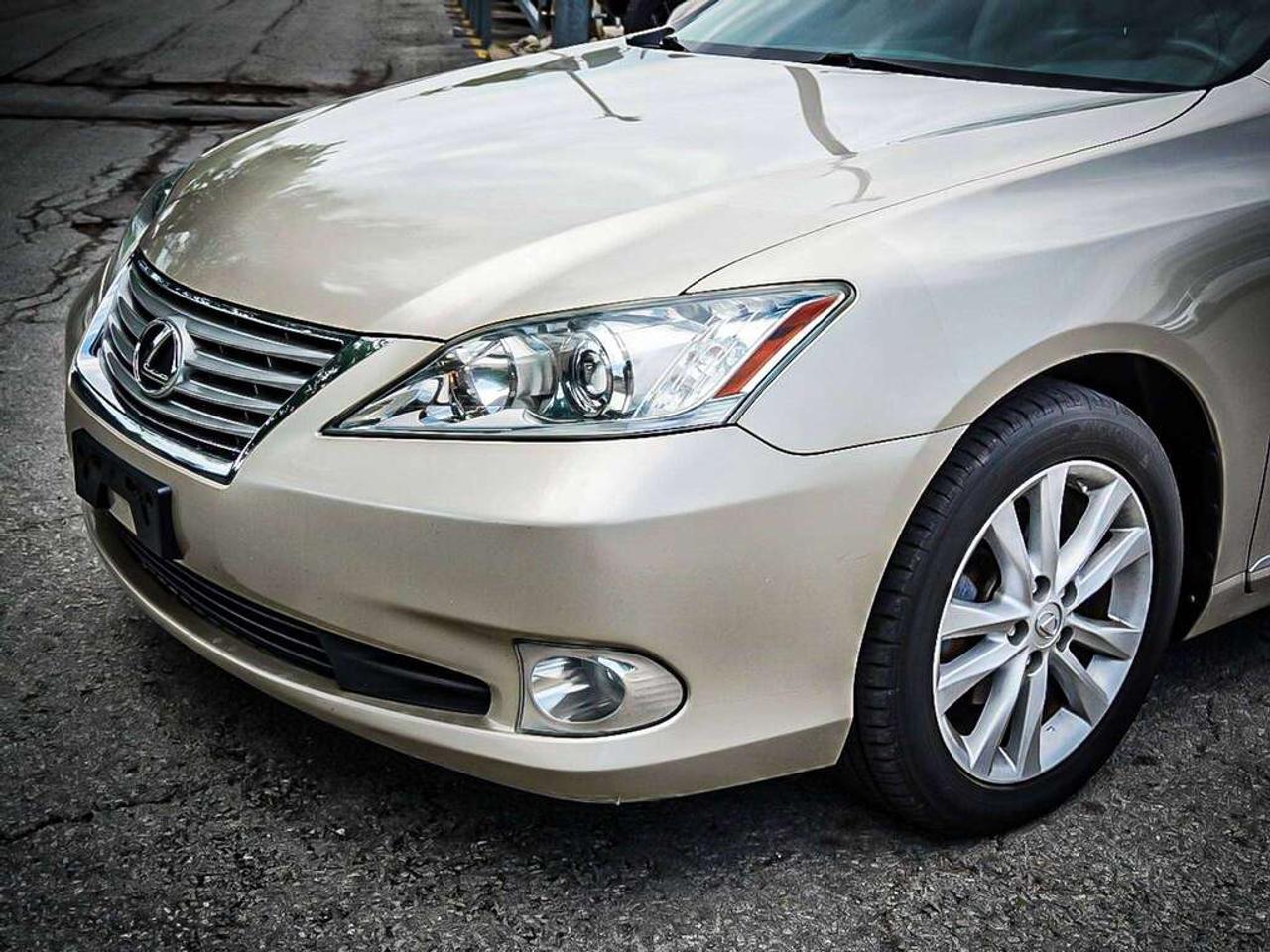 2011 Lexus ES 350  Photo3