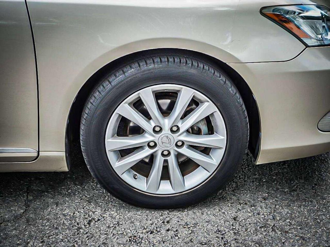 2011 Lexus ES 350  Photo