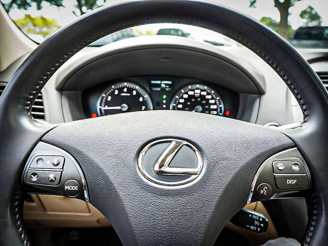 2011 Lexus ES 350  Photo