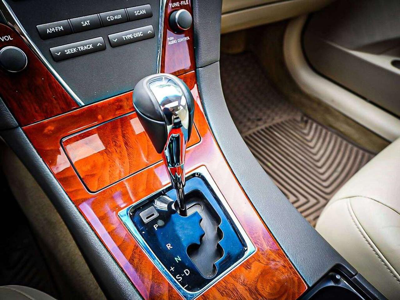 2011 Lexus ES 350  Photo