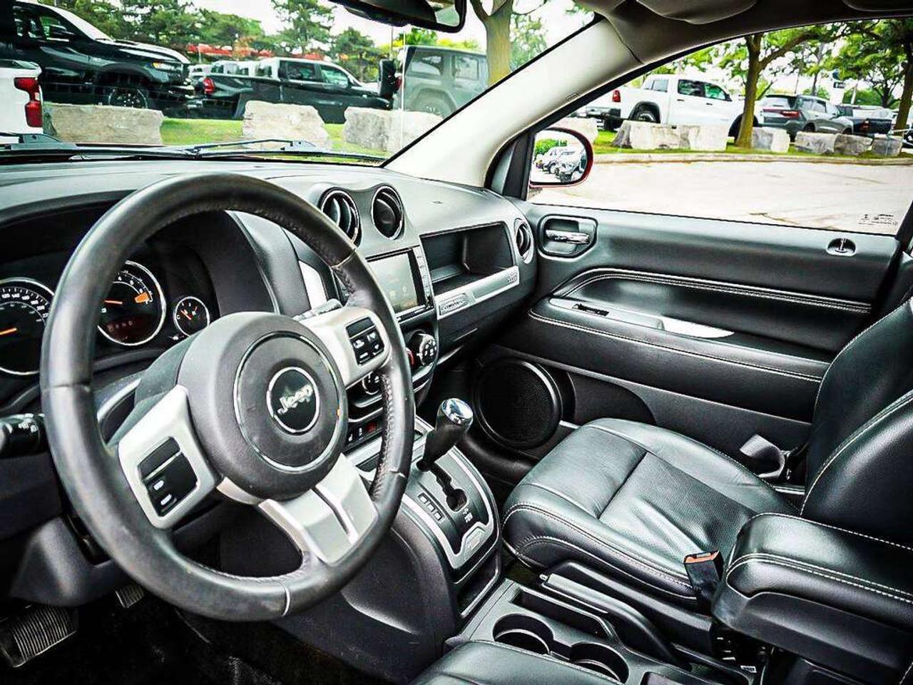 2016 Jeep Compass  Photo