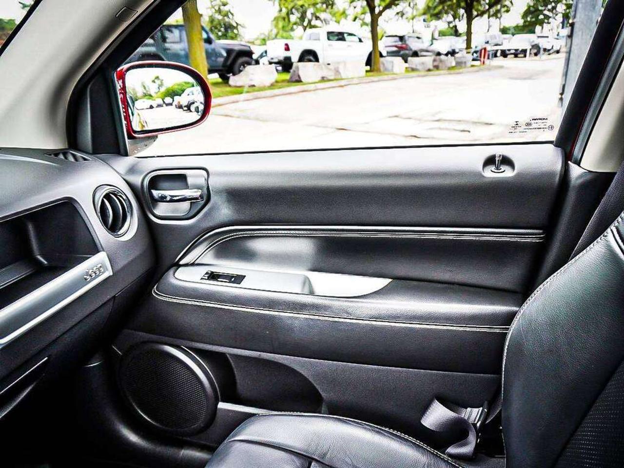 2016 Jeep Compass  Photo