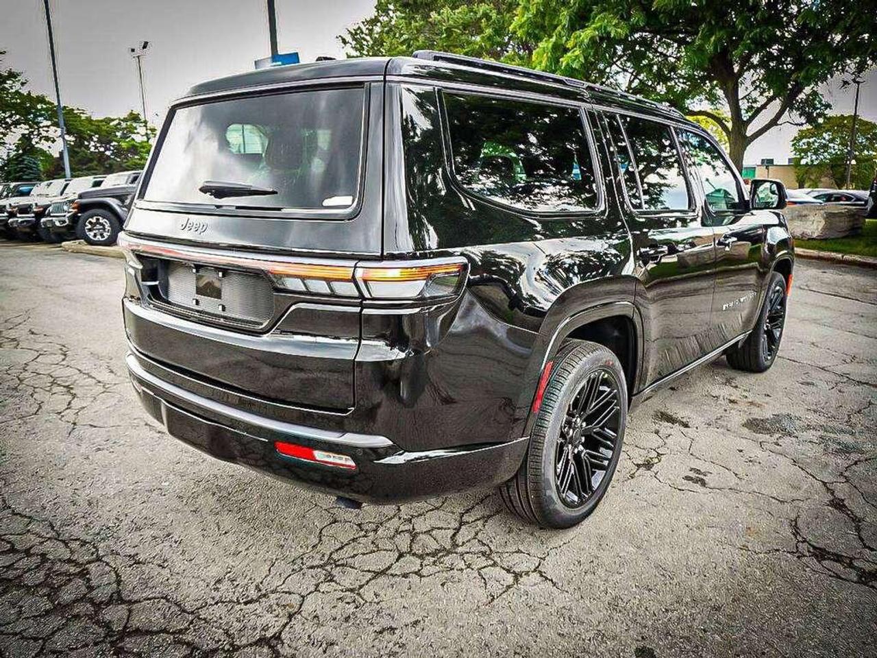 2026 Jeep Grand Wagoneer  Photo