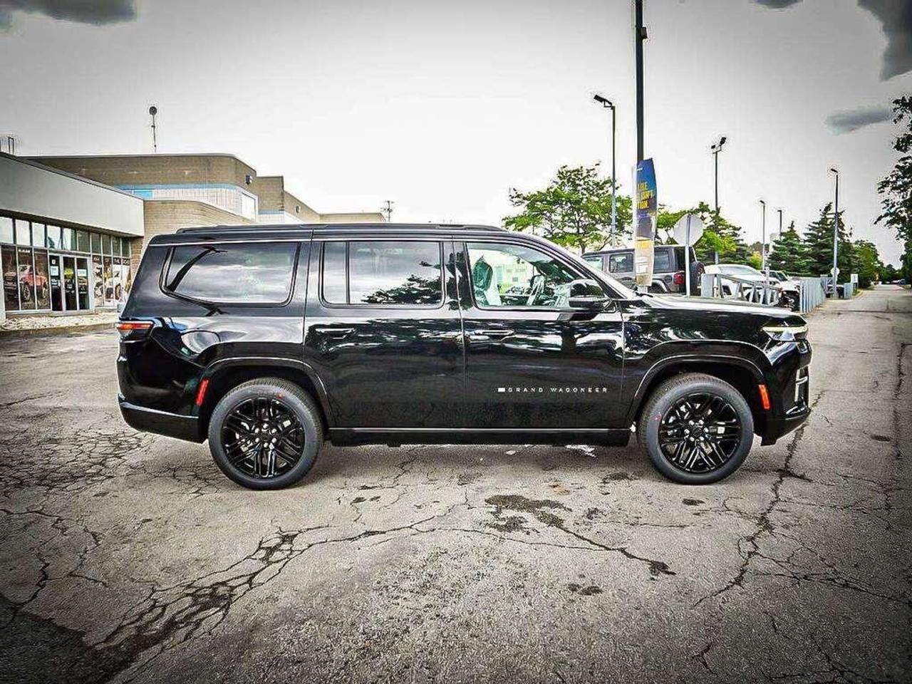 2026 Jeep Grand Wagoneer  Photo