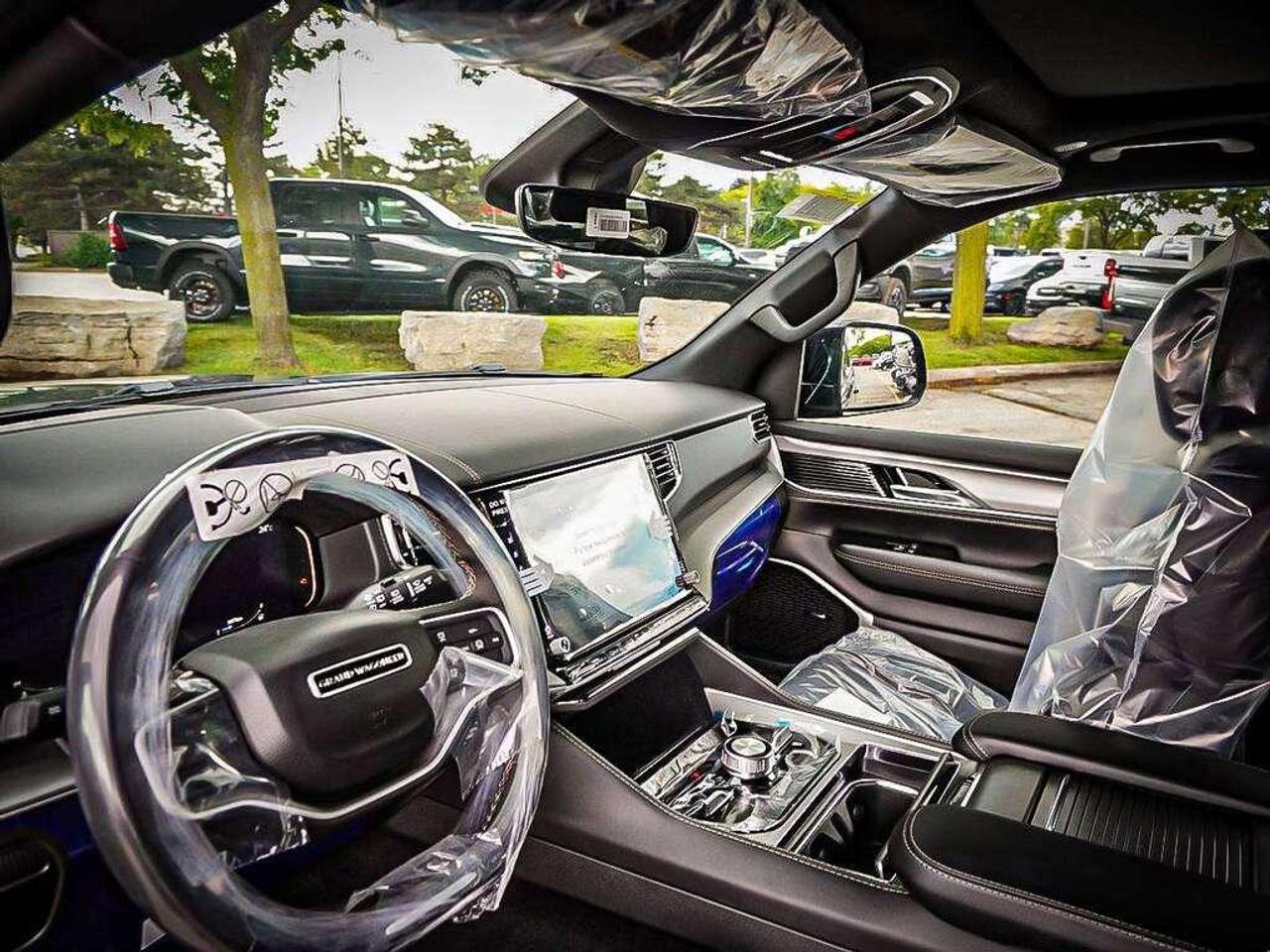2026 Jeep Grand Wagoneer  Photo