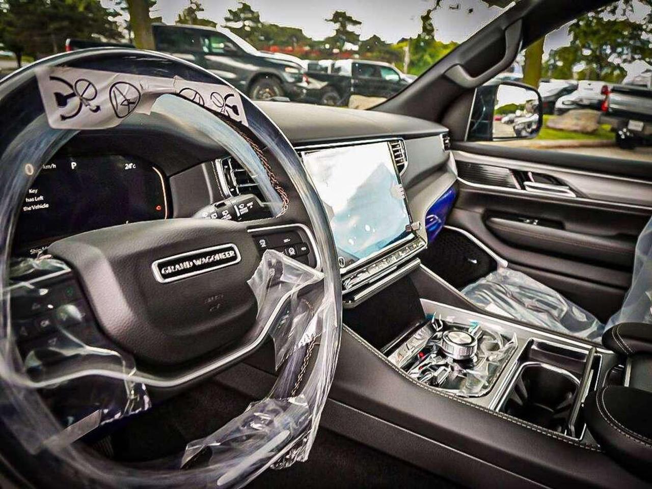 2026 Jeep Grand Wagoneer  Photo