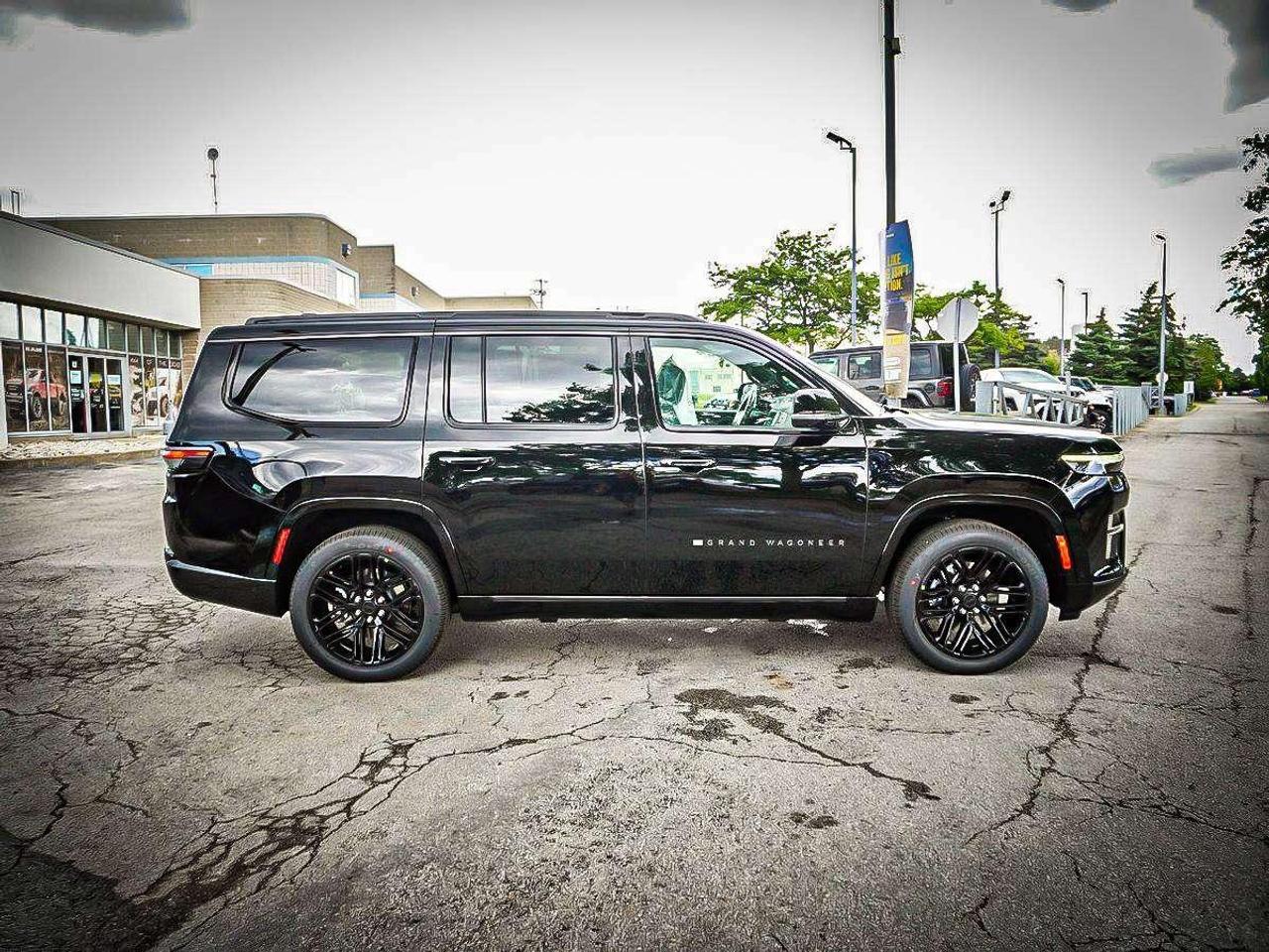 2026 Jeep Grand Wagoneer  Photo