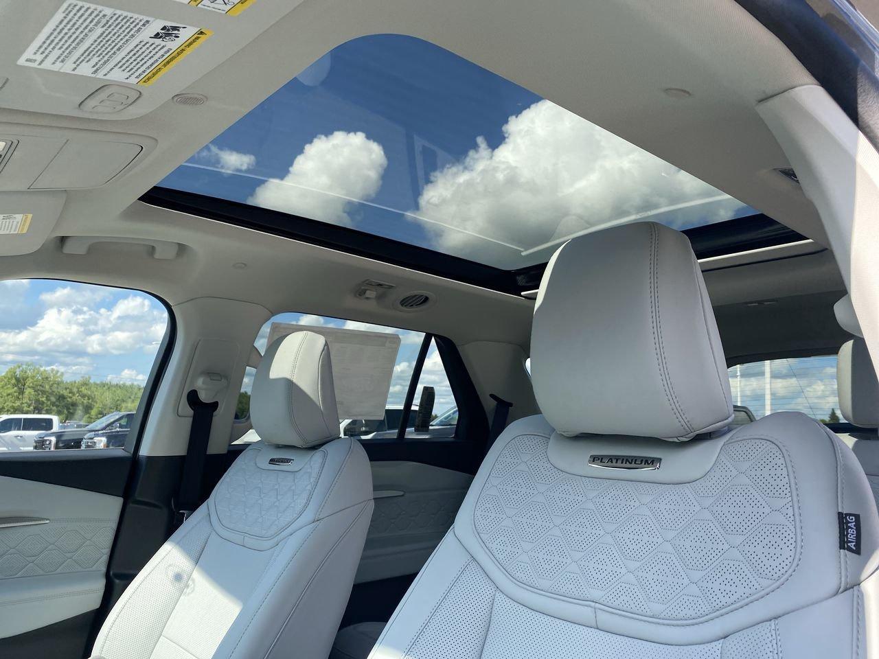 2026 Ford Explorer Platinum Photo