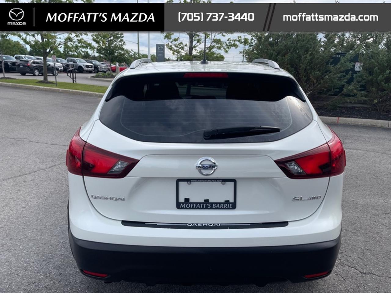 2017 Nissan Qashqai SL Photo
