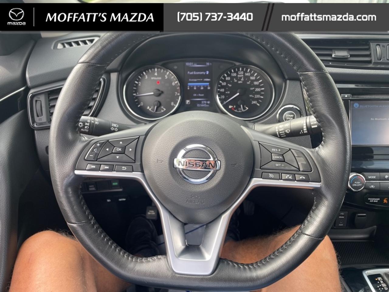 2017 Nissan Qashqai SL Photo
