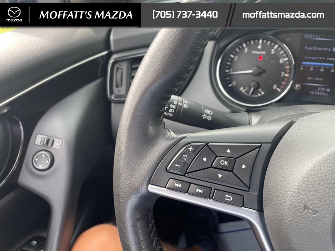 2017 Nissan Qashqai SL Photo
