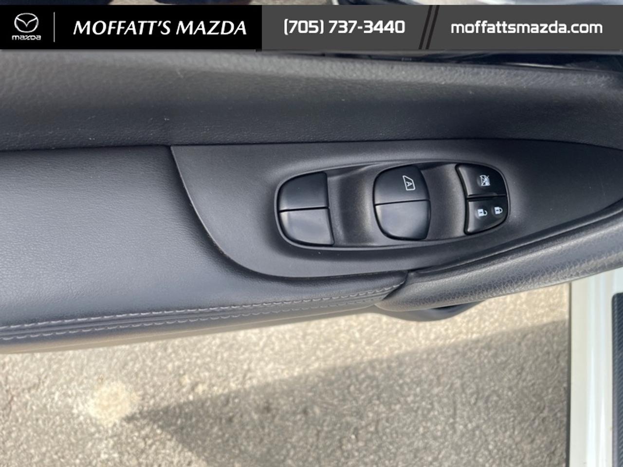 2017 Nissan Qashqai SL Photo