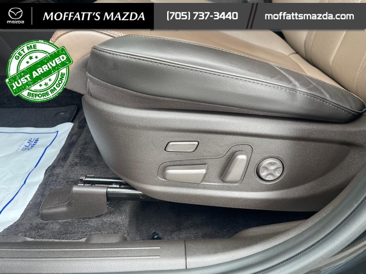 2022 Hyundai Santa Fe Plug-In Hybrid Luxury Photo