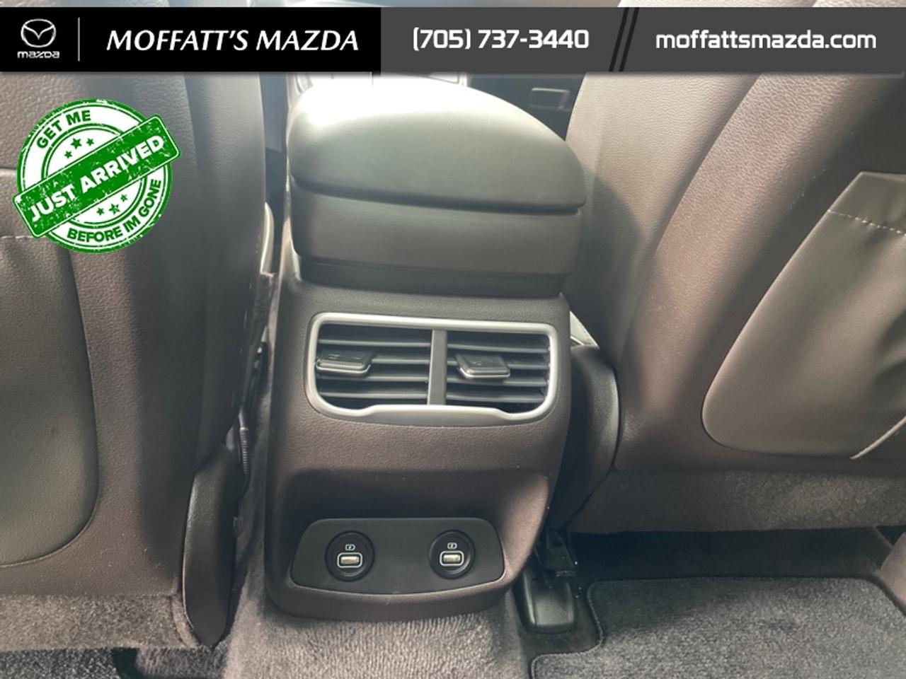 2022 Hyundai Santa Fe Plug-In Hybrid Luxury Photo