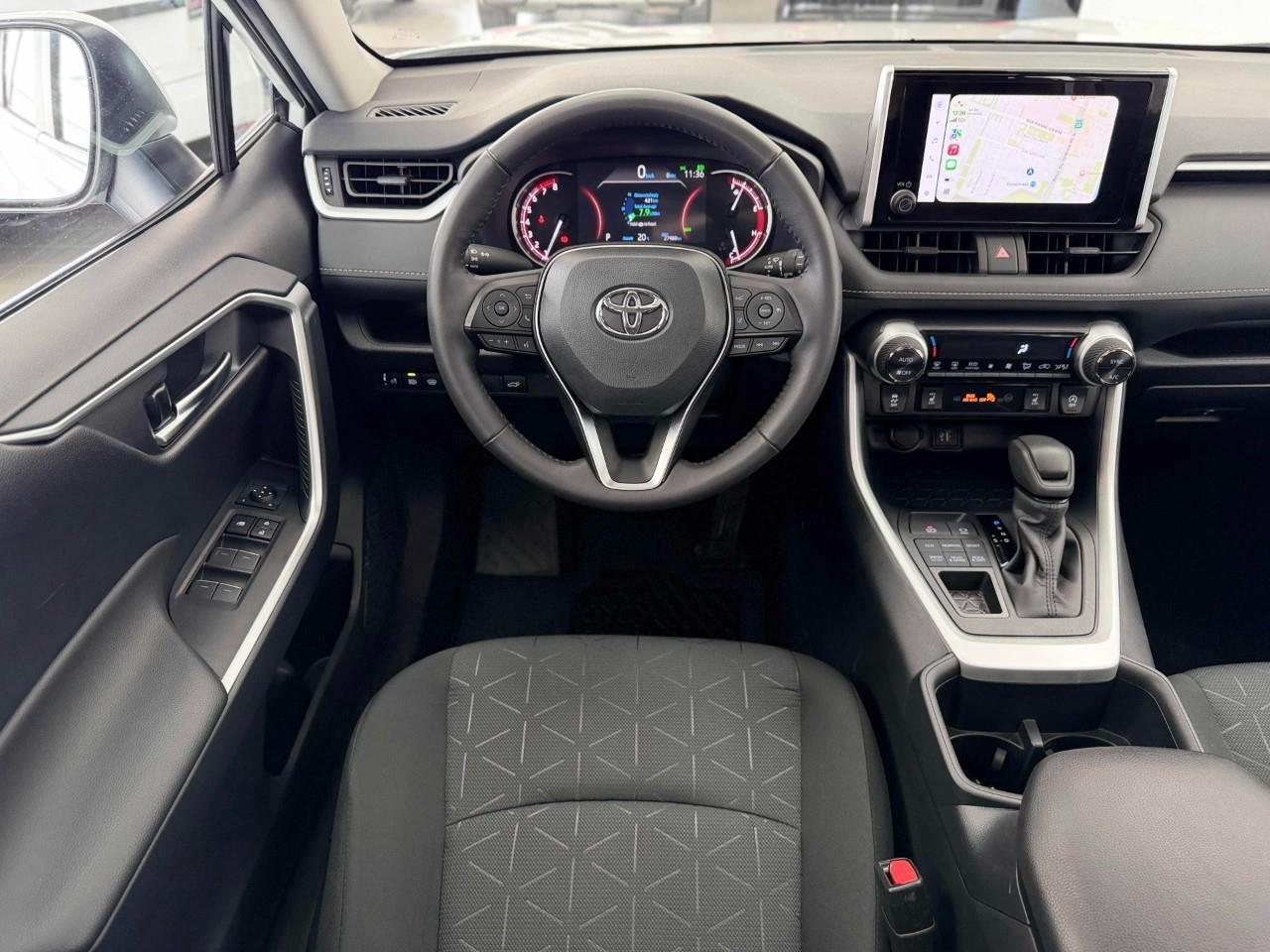 2025 Toyota RAV4 XLE 4dr All-wheel Drive Photo