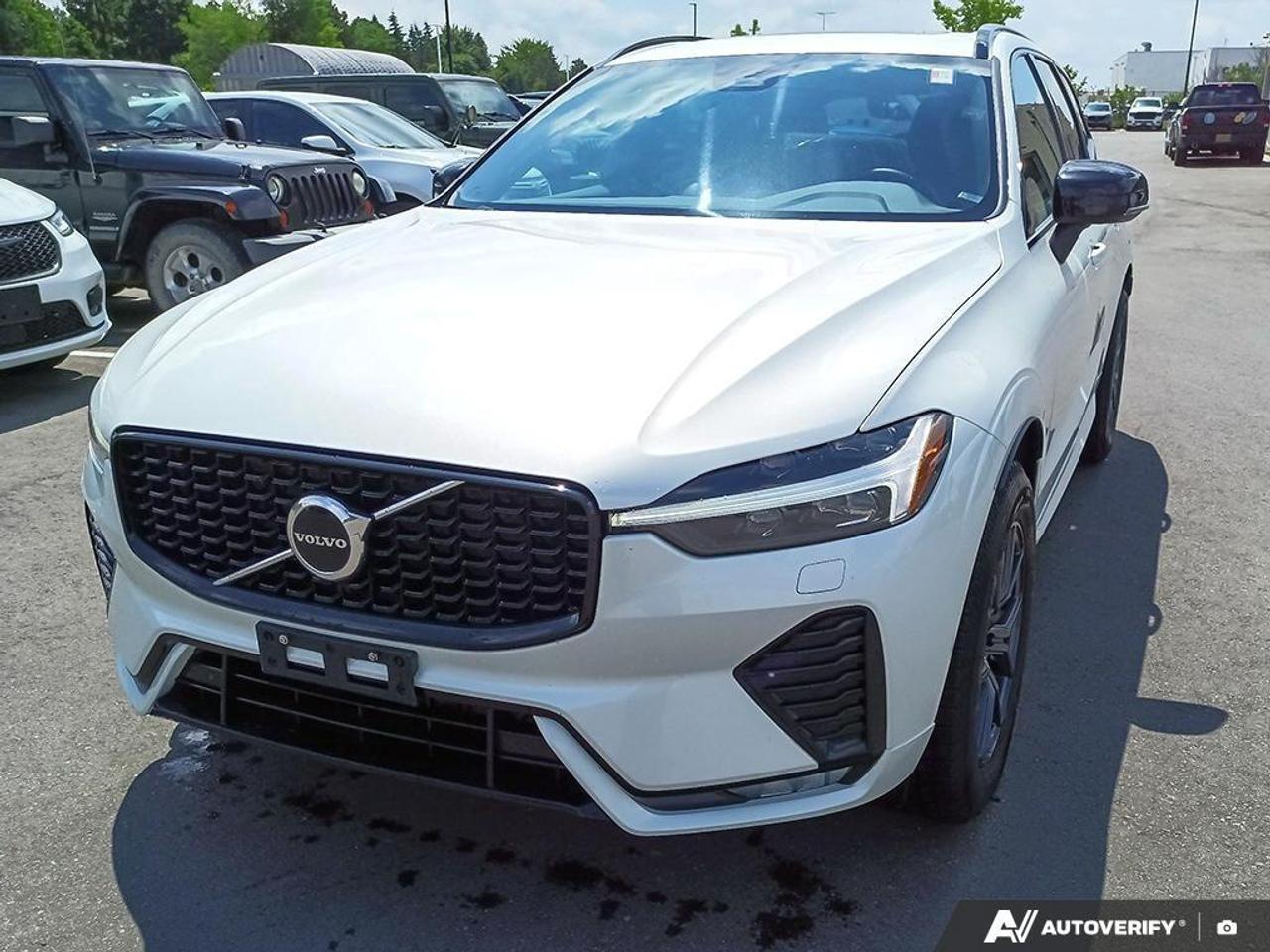 2022 Volvo XC60 B6 R-Design 4dr All-Wheel Drive Photo