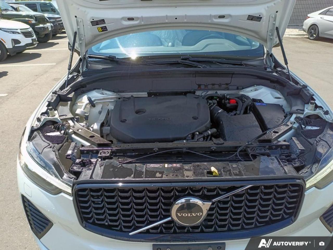 2022 Volvo XC60 B6 R-Design 4dr All-Wheel Drive Photo