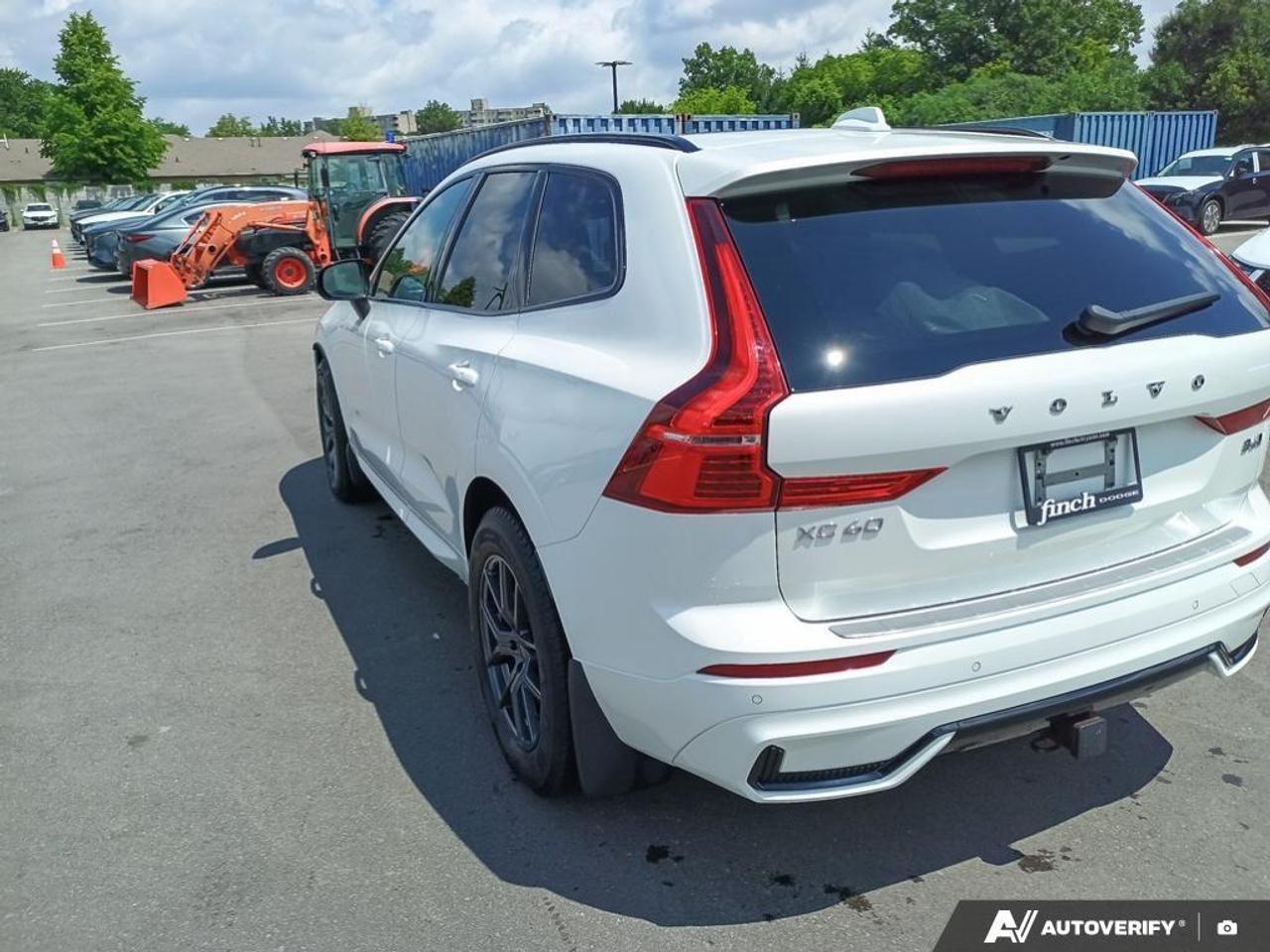 2022 Volvo XC60 B6 R-Design 4dr All-Wheel Drive Photo