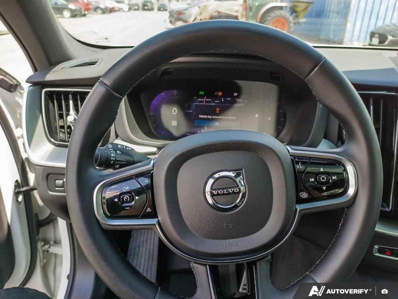 2022 Volvo XC60 B6 R-Design 4dr All-Wheel Drive Photo