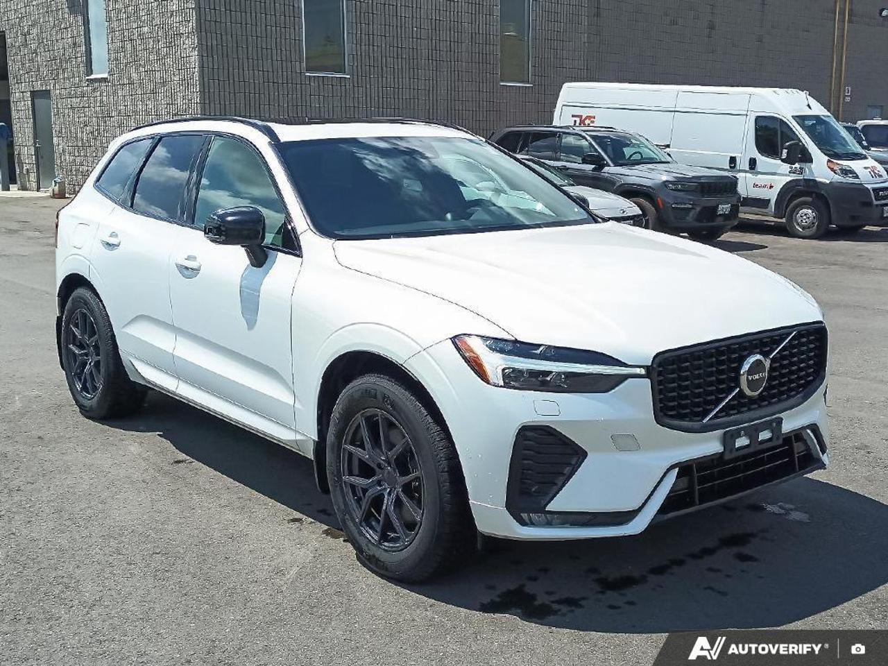 2022 Volvo XC60 B6 R-Design 4dr All-Wheel Drive Photo