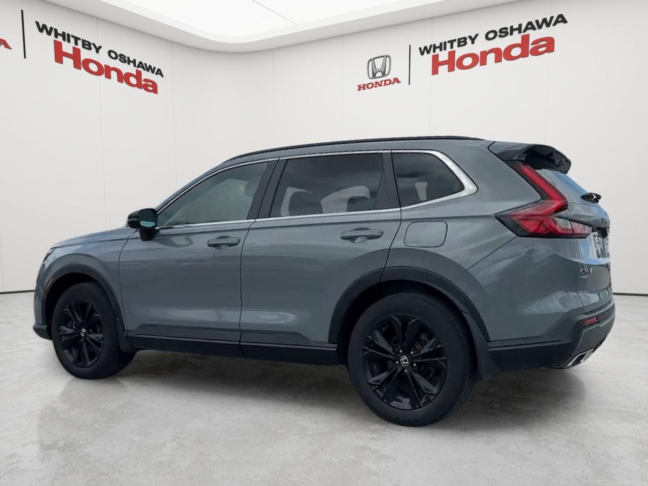 2024 Honda CR-V Hybrid Touring AWD Photo3