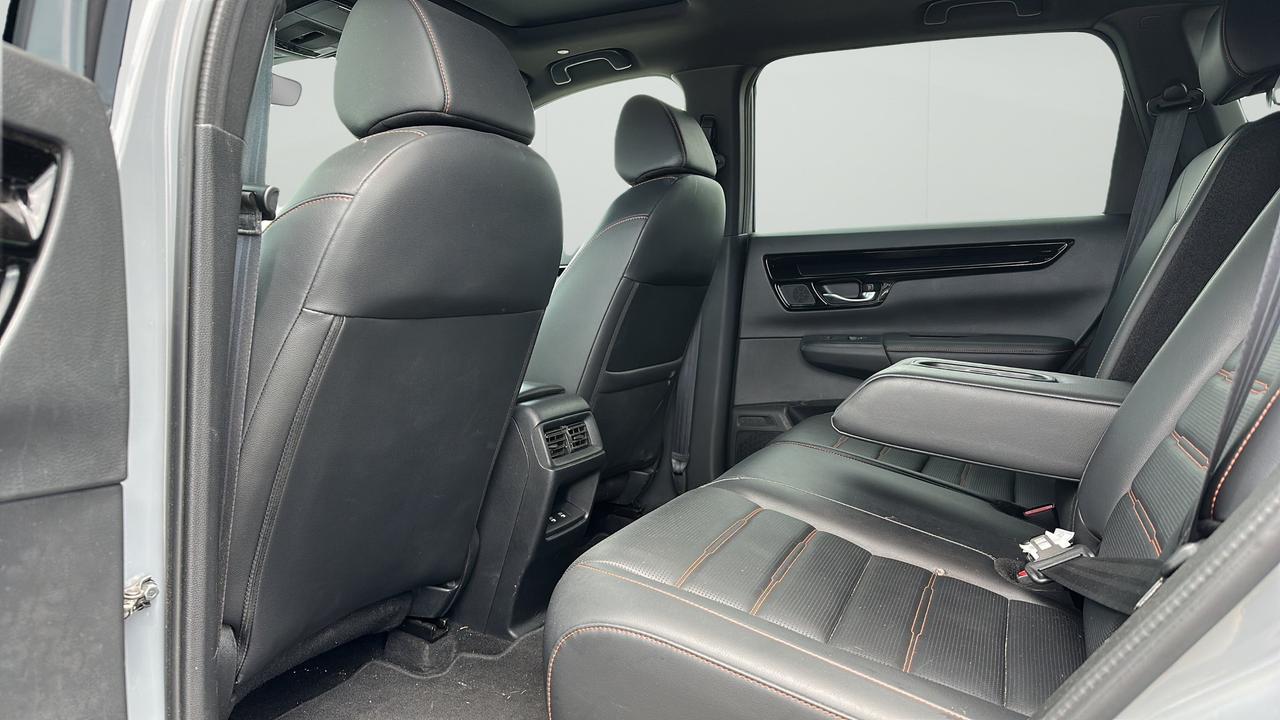 2024 Honda CR-V Hybrid Touring AWD Photo