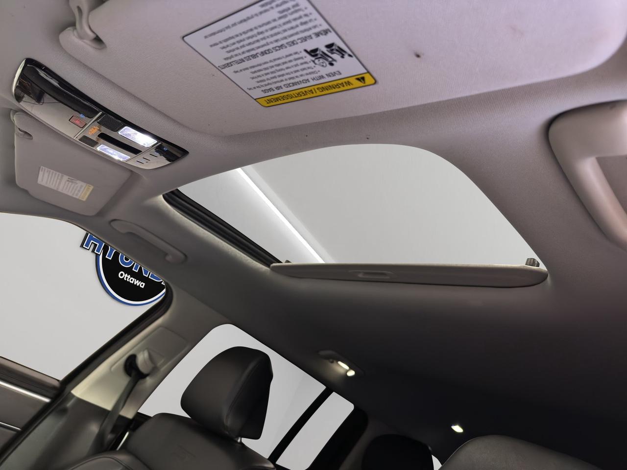 2025 Hyundai Santa Fe XRT | Reverse Cam | Heated Seats Photo