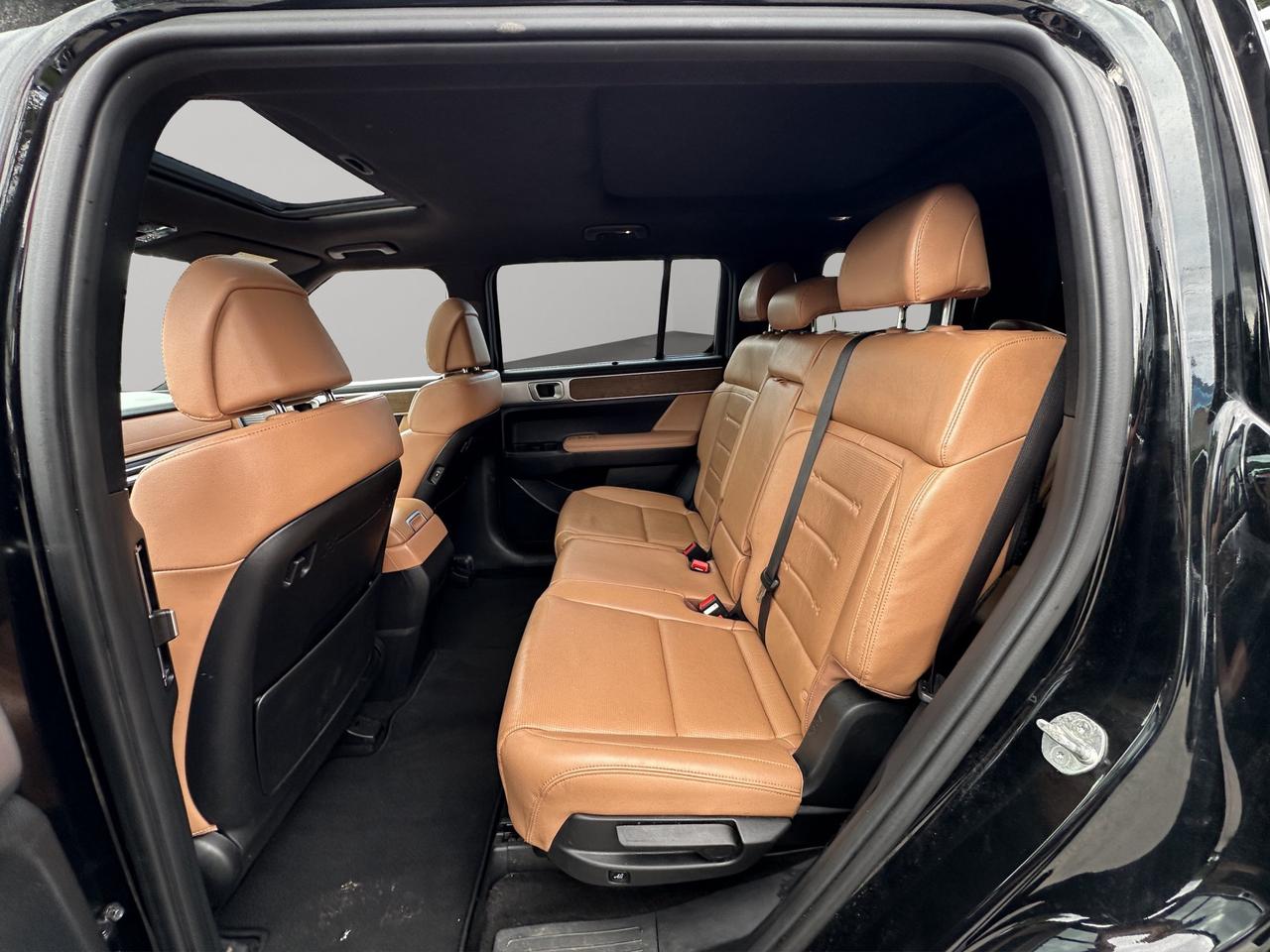 2024 Hyundai Santa Fe Luxury | Reverse Cam | Heated Seats Photo
