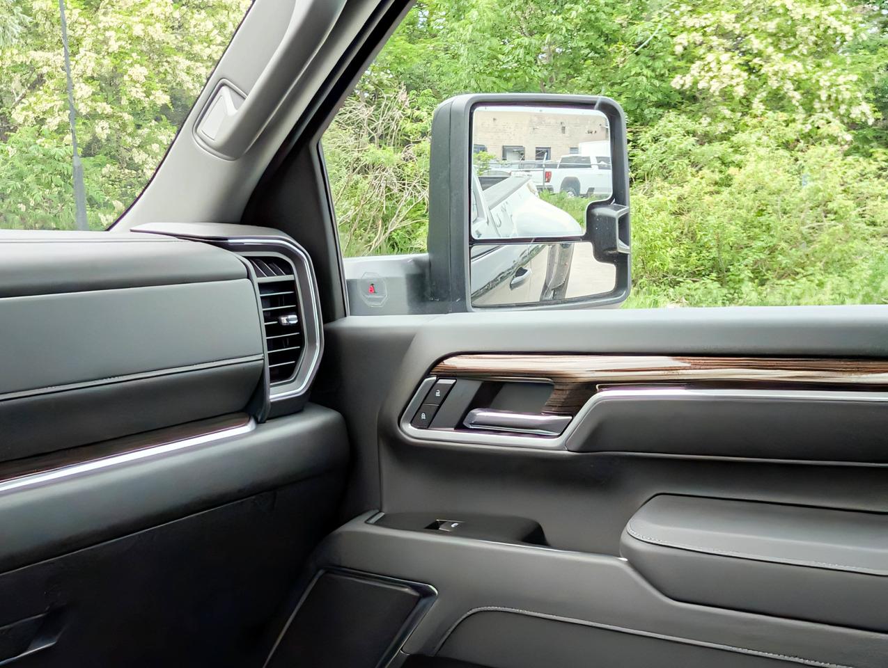 2026 Chevrolet Silverado 3500HD LT Photo