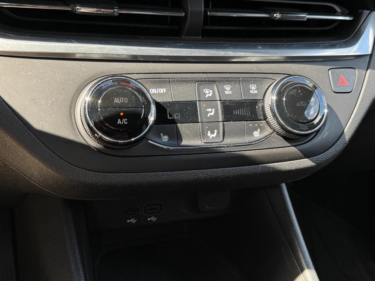 2024 Buick Envista Preferred Photo
