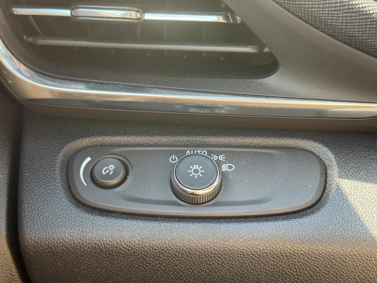 2024 Buick Envista Preferred Photo