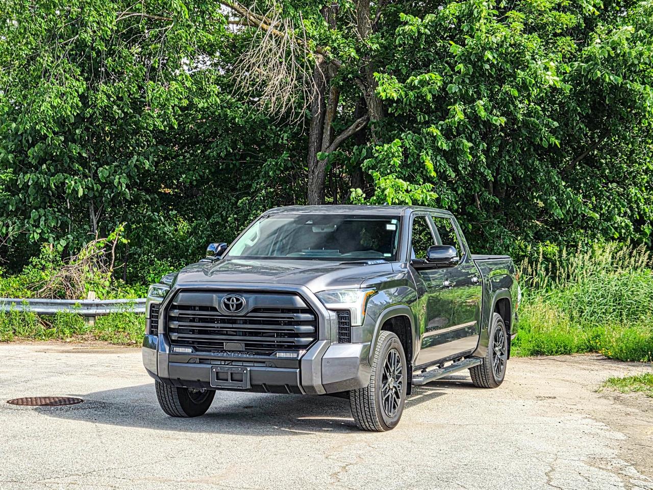 2024 Toyota Tundra LIMITED HYBRID Photo