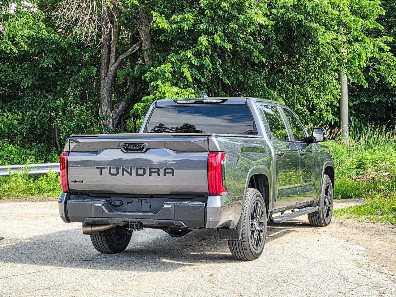 2024 Toyota Tundra LIMITED HYBRID Photo