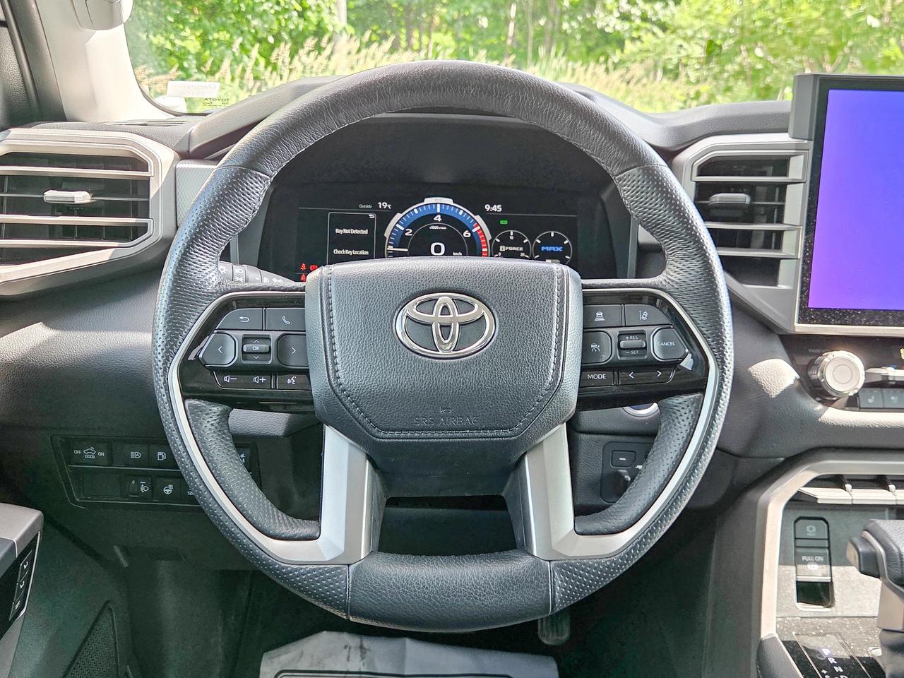 2024 Toyota Tundra LIMITED HYBRID Photo