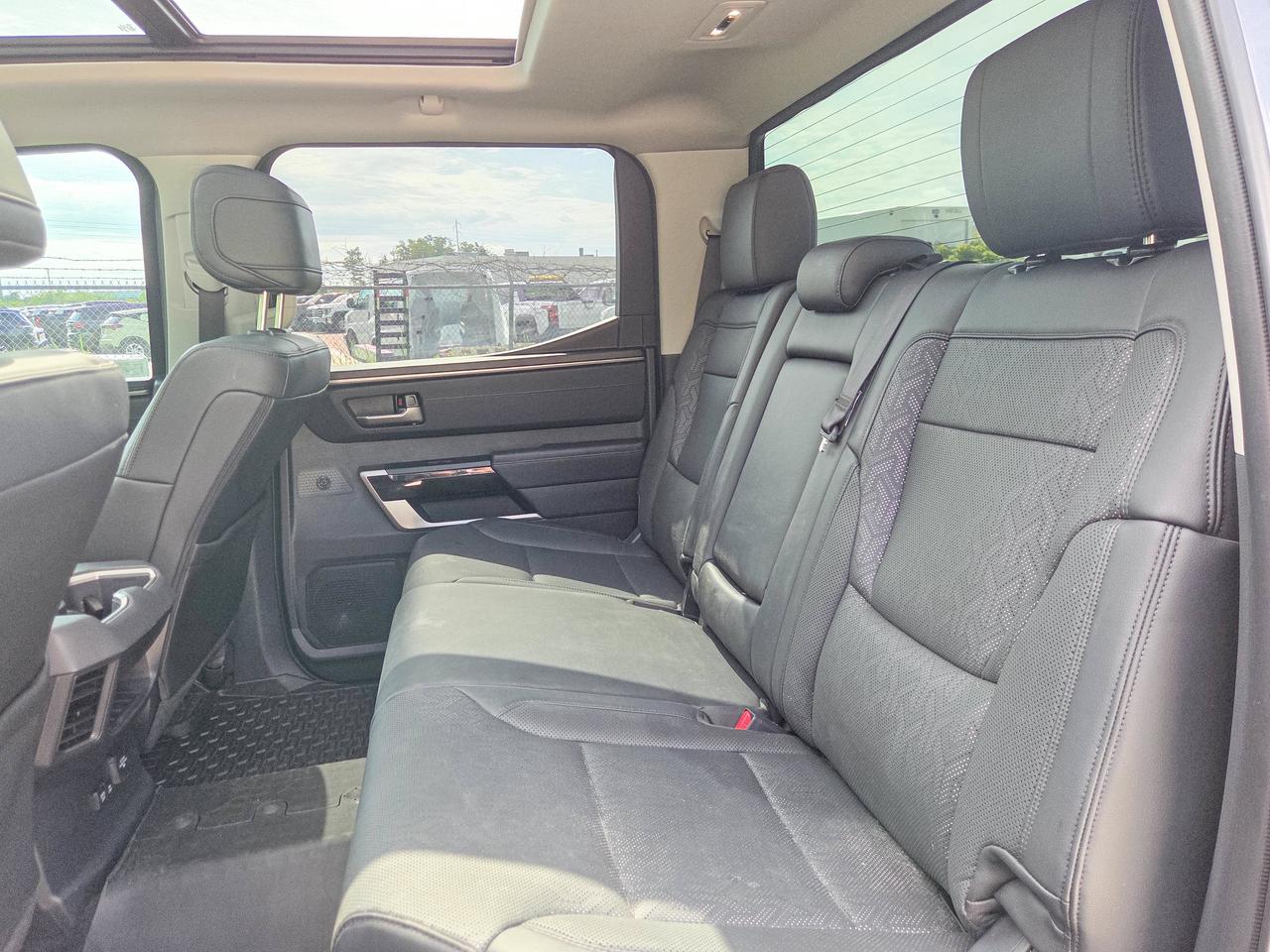 2024 Toyota Tundra LIMITED HYBRID Photo